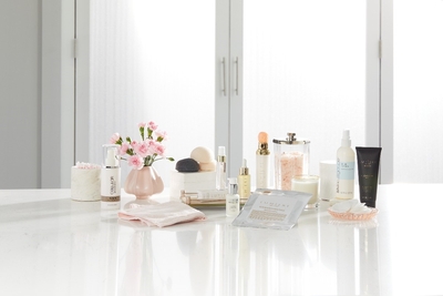 The most important part of skincare is knowing the basics or, as many like to call it, simple skincare science. Let's start with a little history!